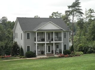 150 Stillwater Ln, Hickory, NC 28601