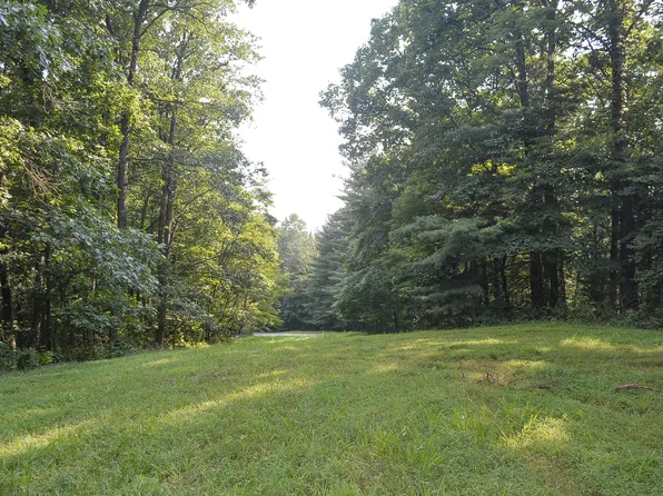1867 Dynasty Ridge Rd, Martinsville, IN 46151