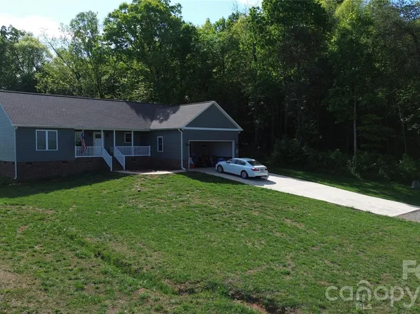 3867 Ritchie Rd, Lincolnton, NC 28092