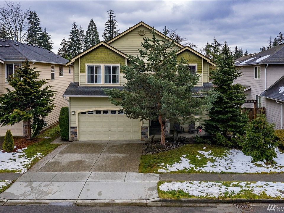 1st image of 20207 11th Ave W