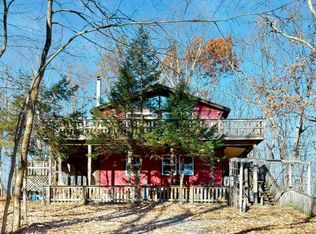 306 Gold Key Rd, Milford, PA 18337