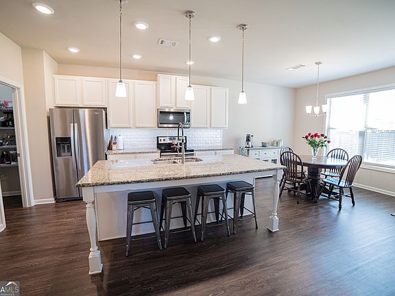 5th image of 9849 Elderberry Pointe