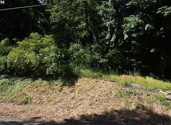 2nd image of 19381 Nixon Ave