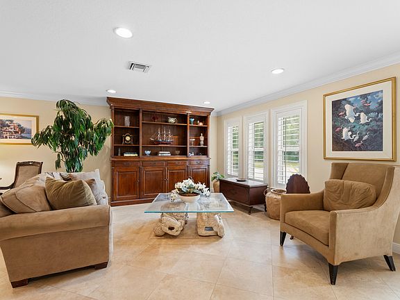 5th image of 8107 Damascus Drive