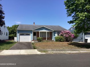 11 Piermont Rd, Toms River, NJ 08757