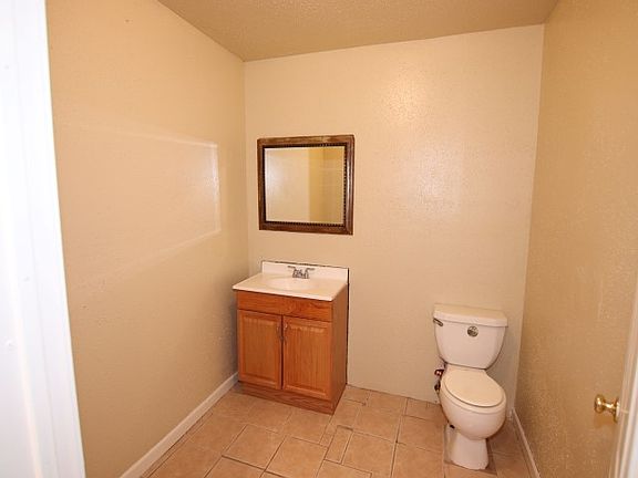 5th image of 8665 Skyview Dr