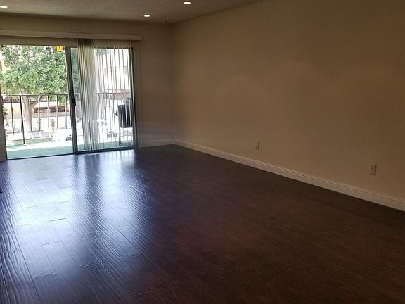 2nd image of 330 N Jackson St APT 111