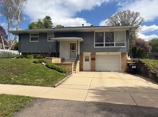 1511 28th St NW, Rochester, MN 55901