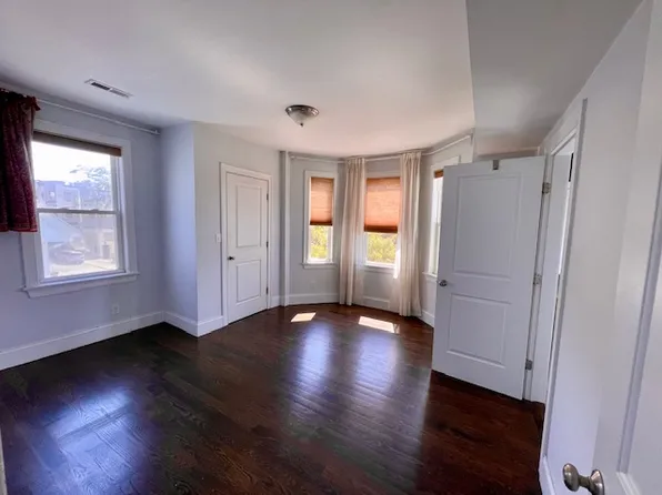 4 Walk Hill St #3, Jamaica Plain, MA 02130