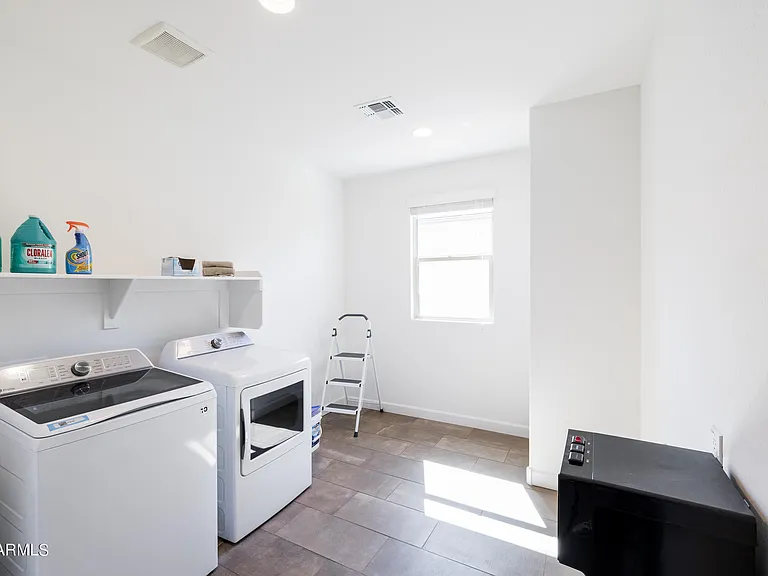 13331 W Palo Brea Ln — Photo 22