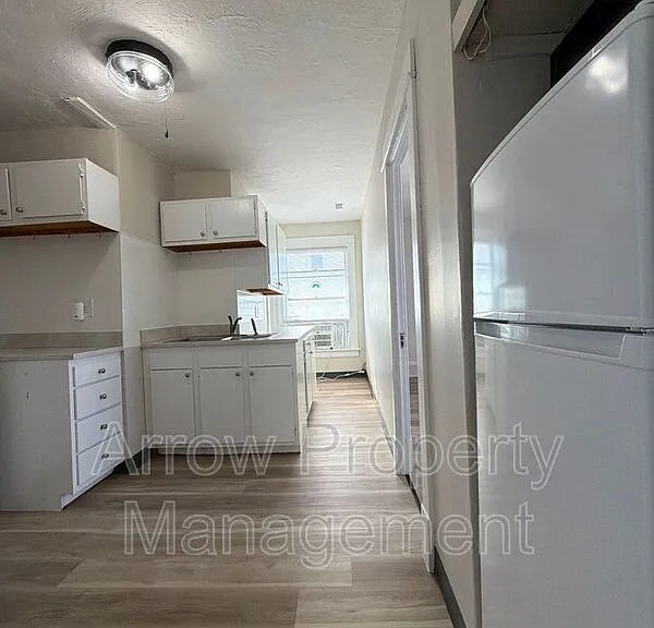 2121 Washington St #4 — Photo 5