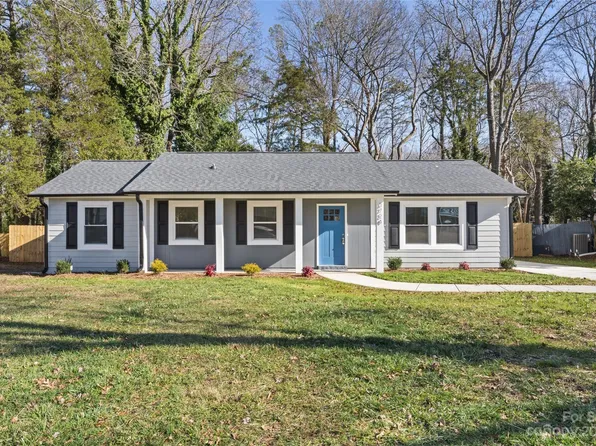 3724 Cobbleridge Dr, Charlotte, NC 28215