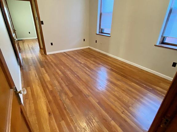 5th image of 2921 Meramec St #2921