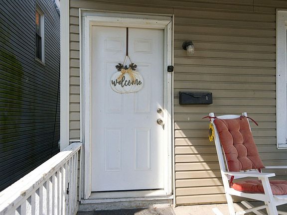 4th image of 4509 Decoursey Ave