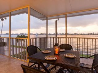 800 Madonna Blvd APT 1, Tierra Verde, FL 33715