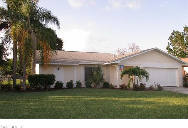 1st image of 427 SW 34th Ter