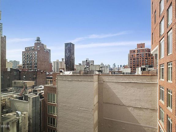 3rd image of 205 E 85th St APT 8A