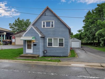 428 Indian Church Rd, West Seneca, NY, 14224