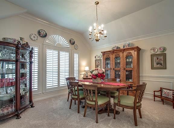 4th image of 2929 Elmridge Dr