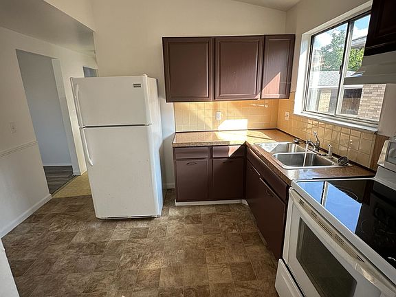 5th image of 509-515 Zahn Dr #511-B