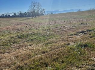 6 Valley Home Rd, Dandridge, TN 37725