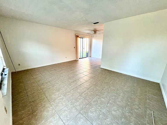 3rd image of 103 Admiral Cir Unit A