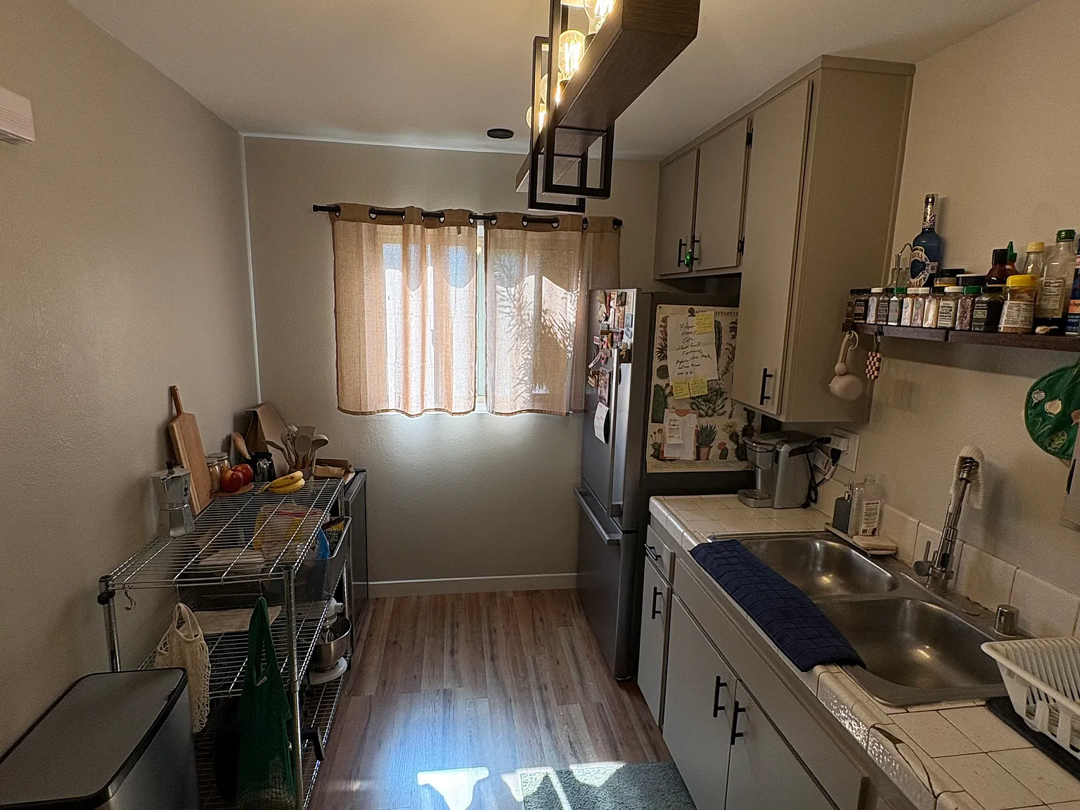 2 bed, 1.5 bath, 1175 sqft, $1,300 — Photo 4