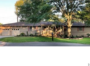 902 Enslen Cir SW, Hartselle, AL 35640