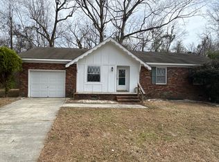 204 Hofmann Dr, Jacksonville, NC 28546