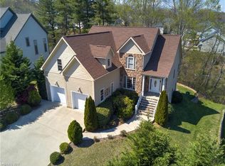 15 Stone House Rd, Arden, NC 28704