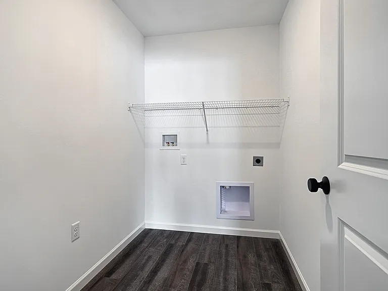 41 Long Bend Dr #14 — Photo 12