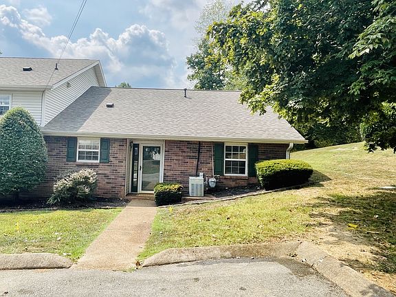 2nd image of 110 Eastdale Ln