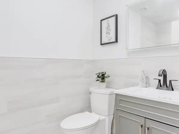 85 Myrtle Avenue image 13 of 50