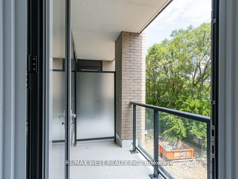 293 The Kingsway #307 — Photo 20