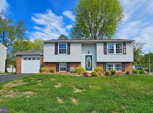 7907 Steadman St, Alexandria, VA 22309