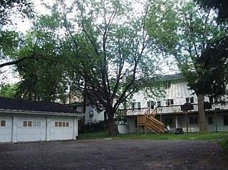 Detached 2 car garage