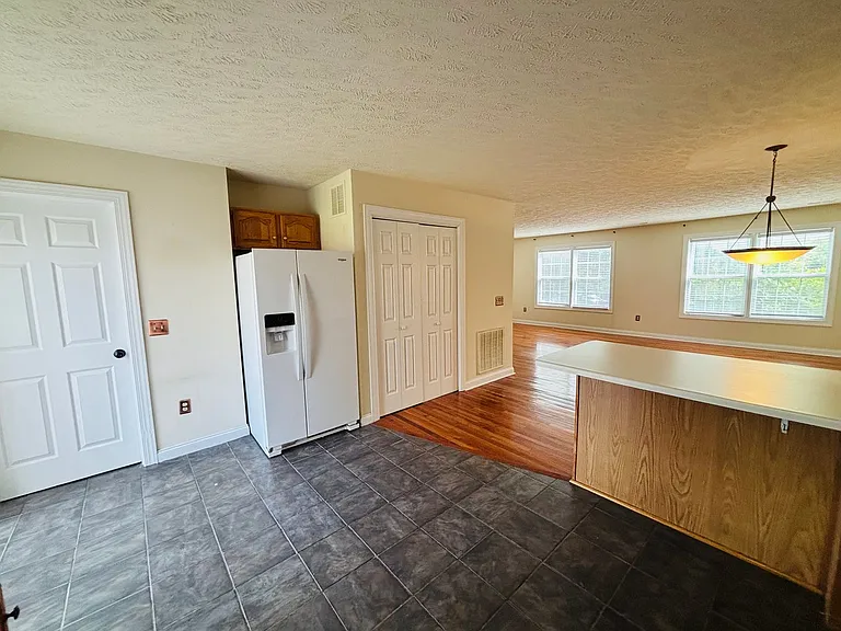 305 Silver Leaf Dr — Photo 7