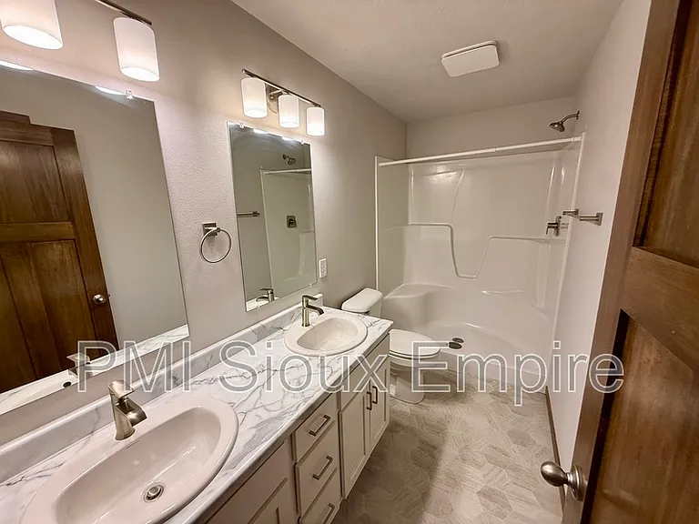 6114 E Copper Pl — Photo 12