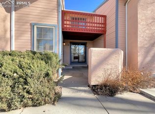 6530 Apex Ct, Colorado Springs, CO 80911
