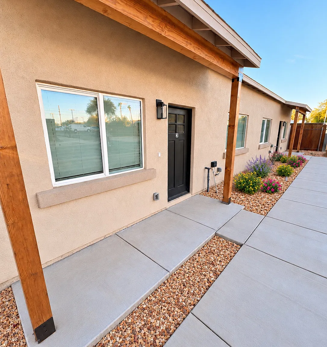 2 bed, 950 sqft, $2,000 — Photo 1