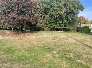 11 Madigan Ln, Ayer, MA 01432