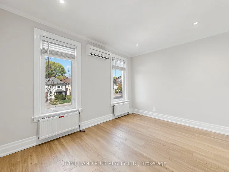 919 Avenue Rd #3 — Photo 13