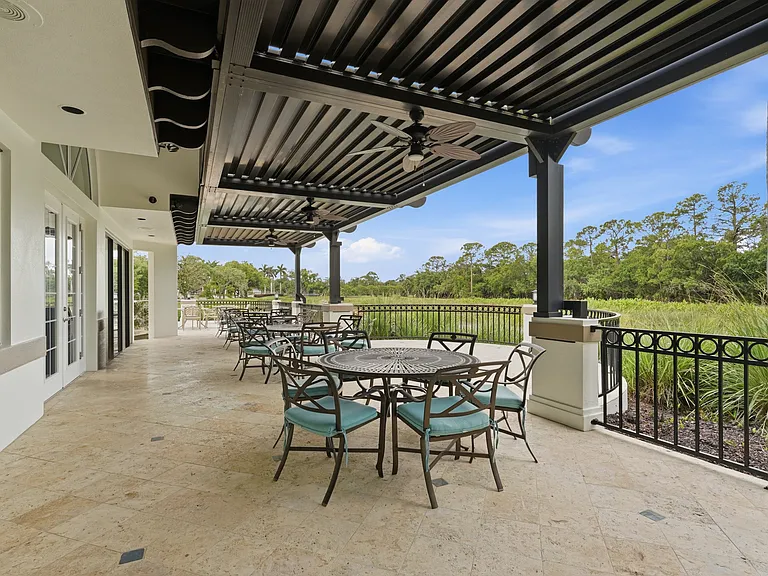 5217 Far Oak Cir — Photo 39