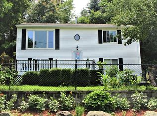 416 Arnolds Neck Dr, Warwick, RI 02886