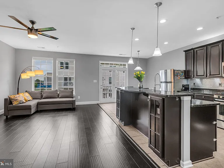 21600 Romans Dr — Photo 19