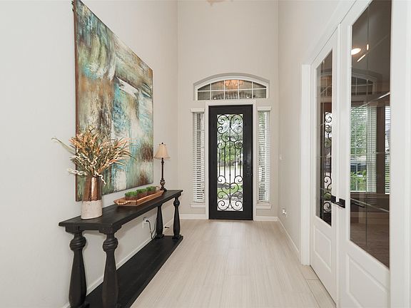 4th image of 2807 Oakdale Landing Ct