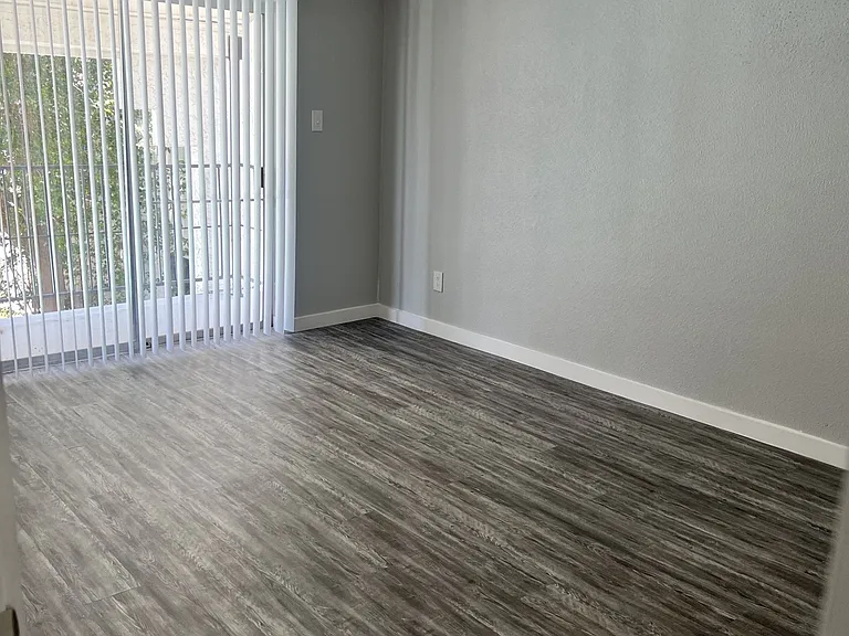 Serenity Apartments — Photo 30