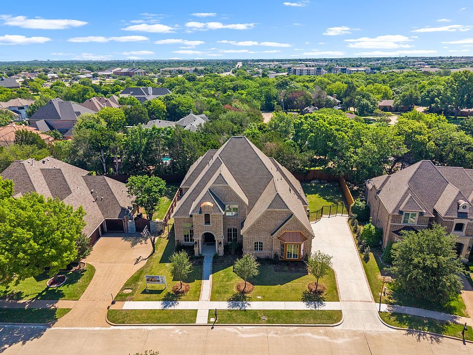 1st image of 906 Beverly Cir