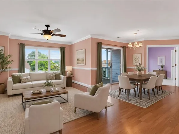 1 Sandy Point Ln Unit 216, Chesapeake, VA 23320