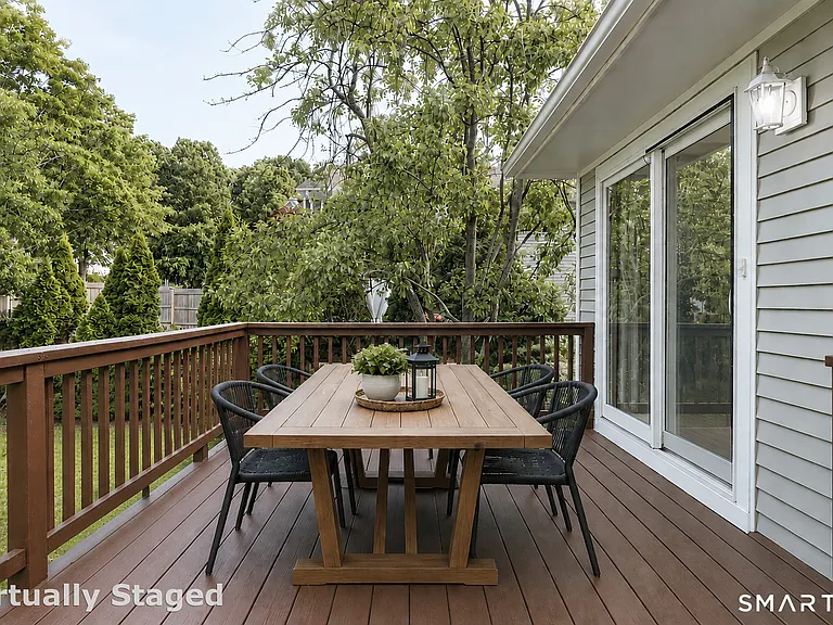 49 Tudor Ln — Photo 14